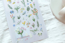 Image of closer up shot of Pretty Flowers Stickers - Fleur for Planners &amp; Journals Sticker Sheet - Suatelier (#1124)